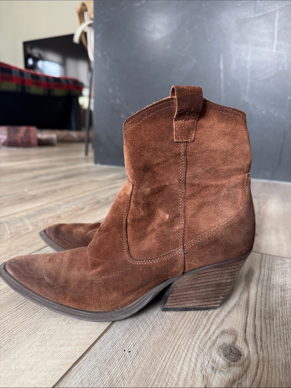 Emanuele Crasto brown suede western ankle boots